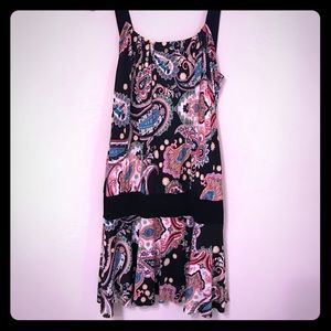 Adorable maternity dress!